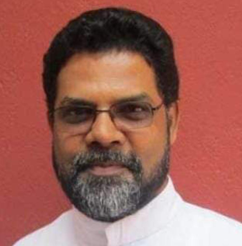 റവ ഫാ വർഗീസ് വള്ളിക്കാട്ട്